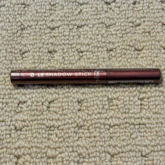 New Loreal LeShadow Eyeshadow Stick 125 Starry Bordeaux - Picture 1 of 2
